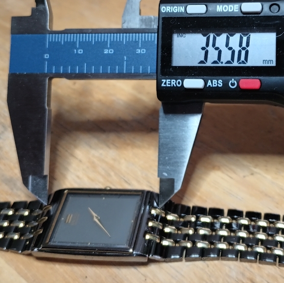 X Seiko Men's Quartz Two tone Gold and gun metal black case and bracelet SS back - Picture 9 of 10